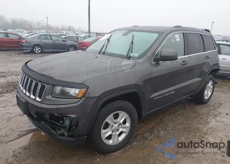 2015 Jeep Grand Cherokee Laredo z USA, uszkodzony, nr VIN 1C4RJFAG0FC165136